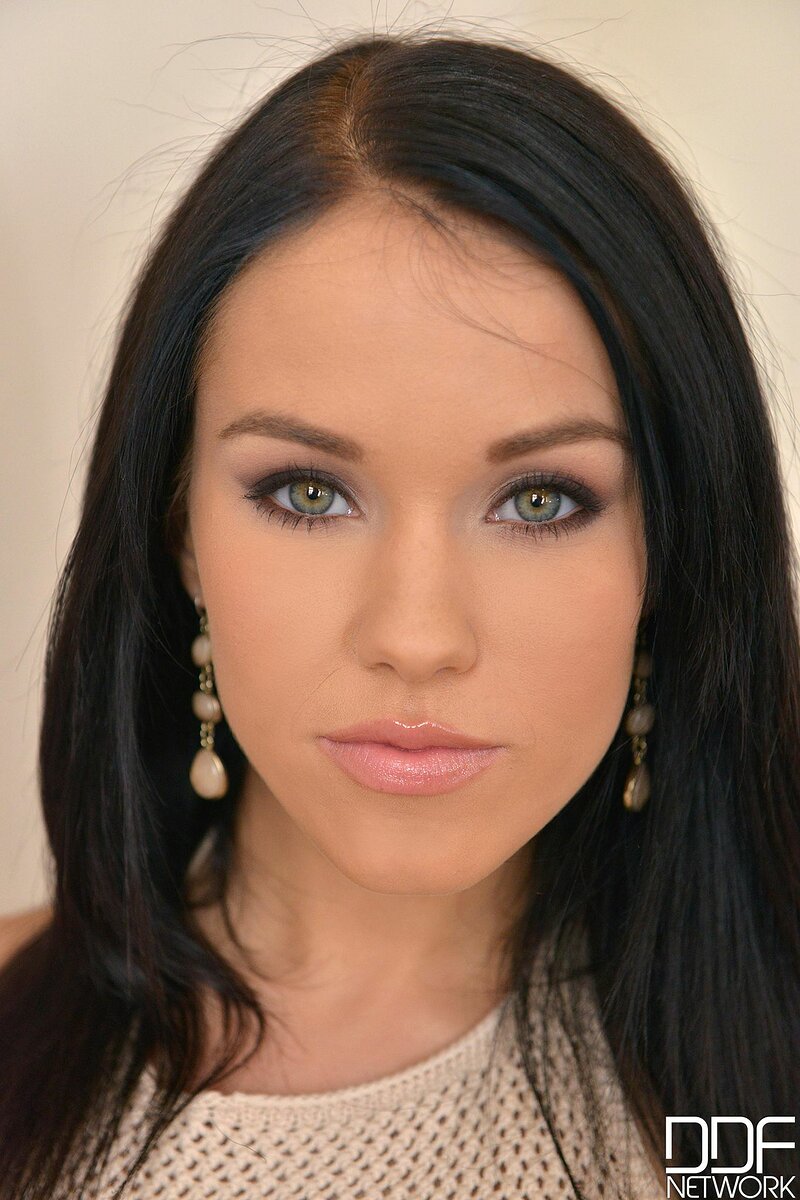 Ангелина, 23